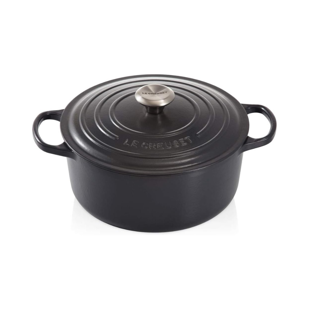 Le Creuset Signature Enamelled Cast Iron Round Dutch Oven