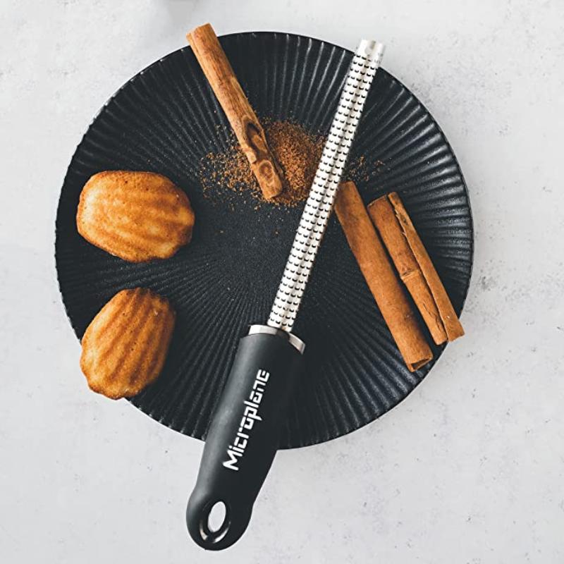 Microplane Premium Series: Spice Grater