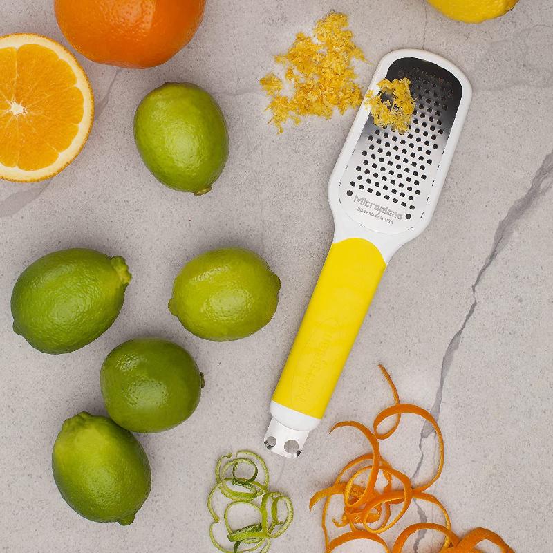 Microplane Ultimate Citrus Tool 2.0 - Zester (Yellow)