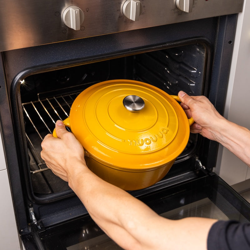 Yellow Cast Iron Dutch Oven, Casserole Pot - 28cm - 6L, by Nuovva