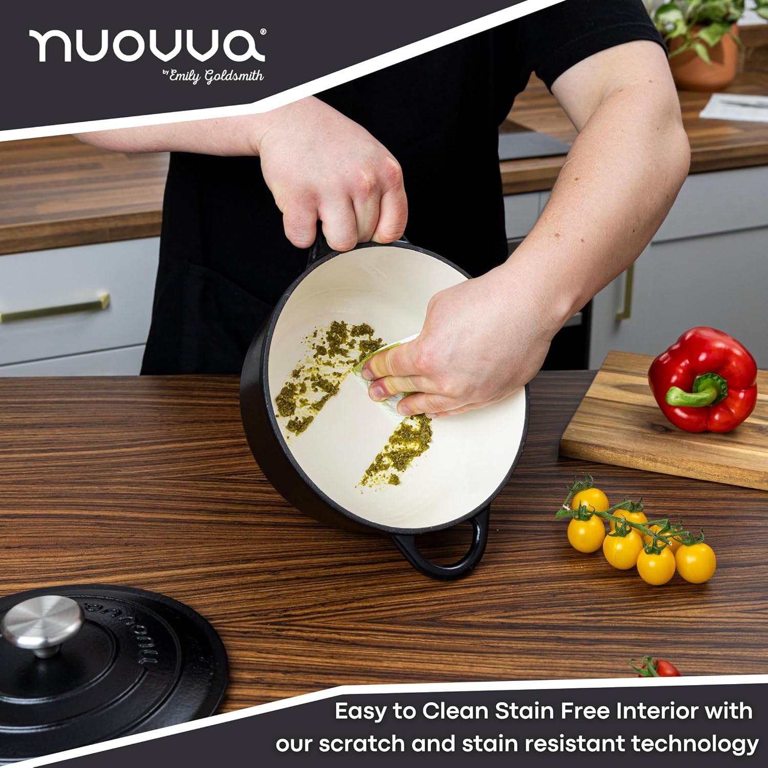 Black Cast Iron Dutch Oven with Lid - 2L, 20cm